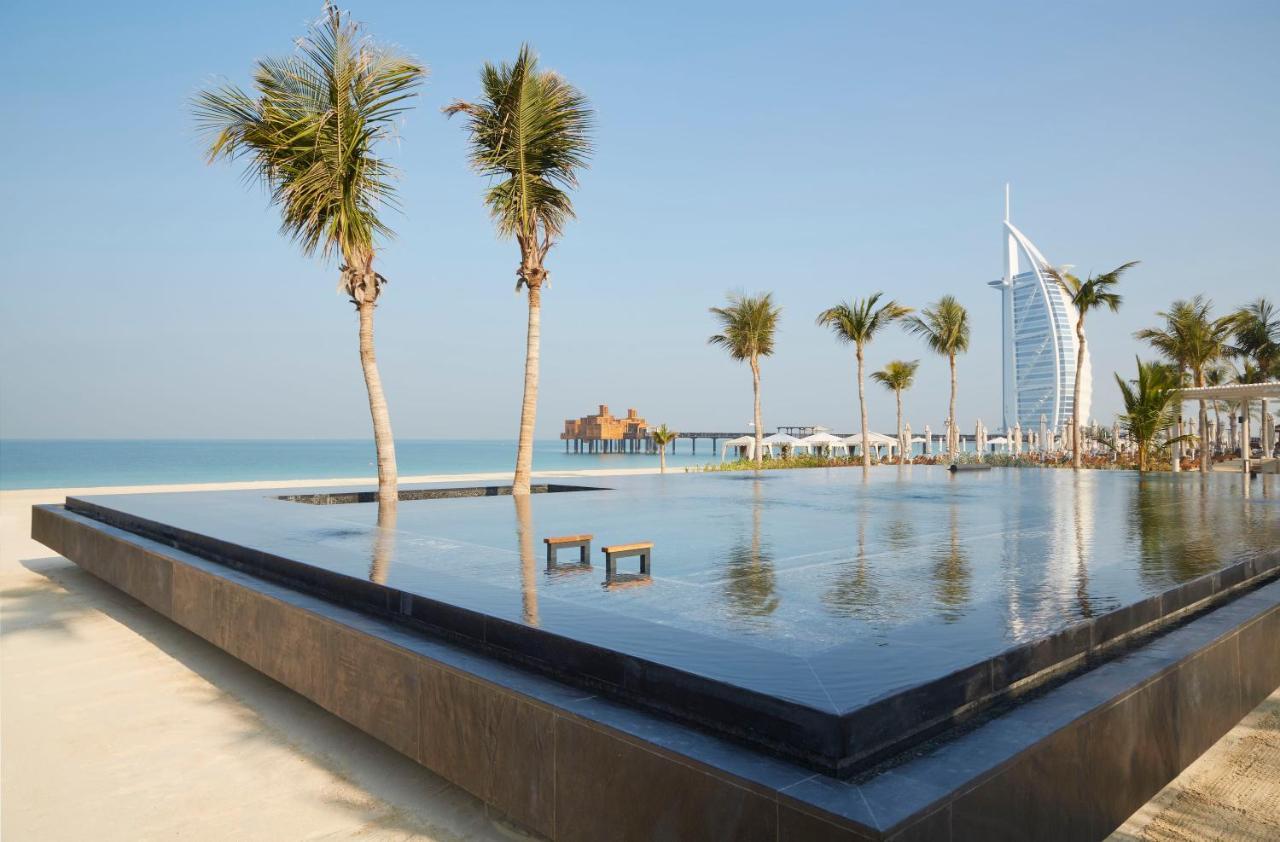 فندق جميرا دار المصيف - مدينة جميرا دبي المظهر الخارجي الصورة The pool at Jumeirah Beach Hotel